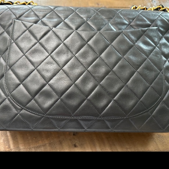 Vintage Chanel Maxi Single Flap - Picture 2 of 16